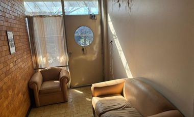 OFICINA Comercial con espacio guar. Caseros centro