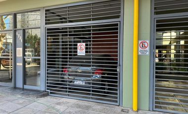 OFICINA Comercial con espacio guar. Caseros centro