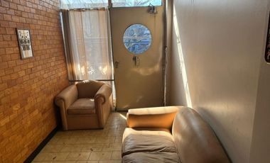 OFICINA Comercial con espacio guar. Caseros centro