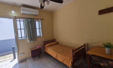 VENTA INMUEBLE CON 6 DEPARTAMENTOS - RUTA 11