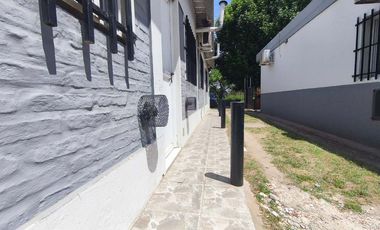 VENTA INMUEBLE CON 6 DEPARTAMENTOS - RUTA 11