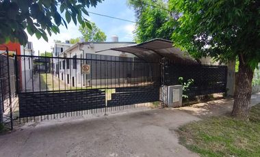 VENTA INMUEBLE CON 6 DEPARTAMENTOS - RUTA 11