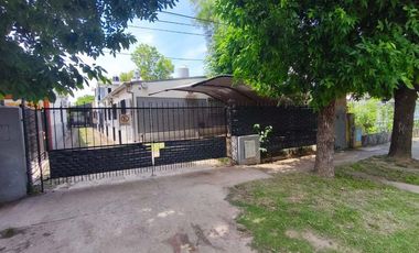 VENTA INMUEBLE CON 6 DEPARTAMENTOS - RUTA 11