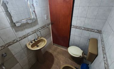 VENTA INMUEBLE CON 6 DEPARTAMENTOS - RUTA 11