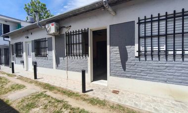 VENTA INMUEBLE CON 6 DEPARTAMENTOS - RUTA 11