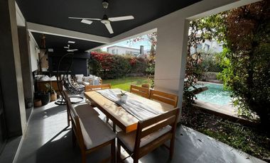 VENTA CASA BARRIO DALVIAN