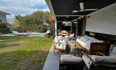 VENTA CASA BARRIO DALVIAN