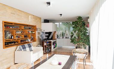 CASA EN VENTA CON PILETA, B° Bocahue, Neuquen.