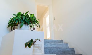 CASA EN VENTA CON PILETA, B° Bocahue, Neuquen.