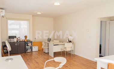 CASA EN VENTA CON PILETA, B° Bocahue, Neuquen.