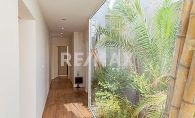 CASA EN VENTA CON PILETA, B° Bocahue, Neuquen.