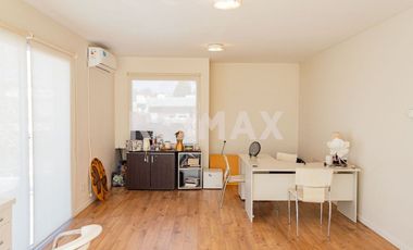 CASA EN VENTA CON PILETA, B° Bocahue, Neuquen.