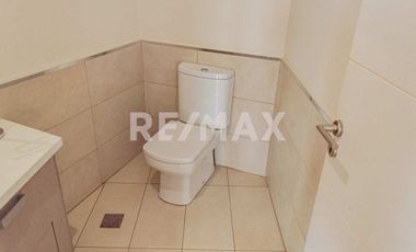 CASA EN VENTA CON PILETA, B° Bocahue, Neuquen.