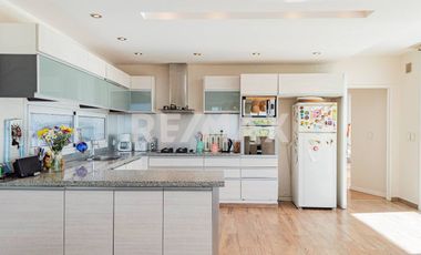 CASA EN VENTA CON PILETA, B° Bocahue, Neuquen.