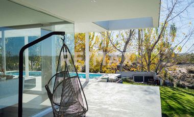 CASA EN VENTA CON PILETA, B° Bocahue, Neuquen.