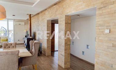 CASA EN VENTA CON PILETA, B° Bocahue, Neuquen.