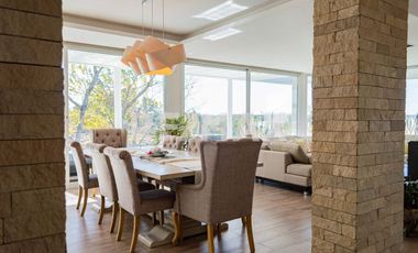 CASA EN VENTA CON PILETA, B° Bocahue, Neuquen.