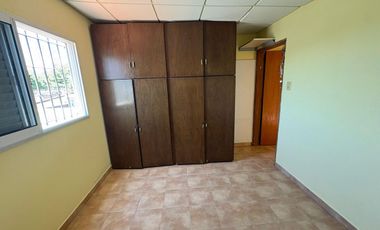 VENTA PLANTA ALTA 3 DORM +COCHERA, MTS DE GRAL PAZ