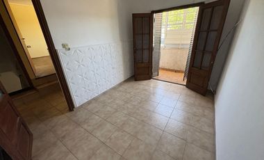 VENTA PLANTA ALTA 3 DORM +COCHERA, MTS DE GRAL PAZ