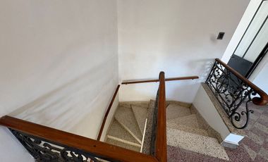 PLANTA ALTA SOBRE AV.FACUNDO EN ZONA COMERCIAL