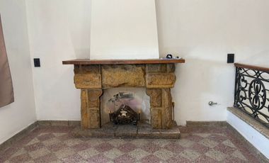 PLANTA ALTA SOBRE AV.FACUNDO EN ZONA COMERCIAL