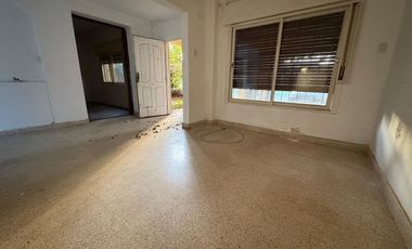 CASA FUNCIONAL DOS DORMITORIOS ZONA JERARQUICOS