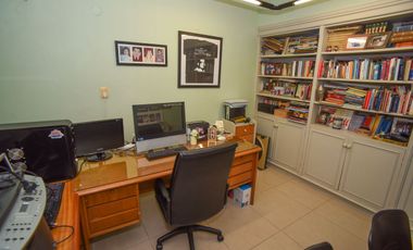 CASA FUNCIONAL CON 4 DORMI CON COCH PASANTE Y PILE