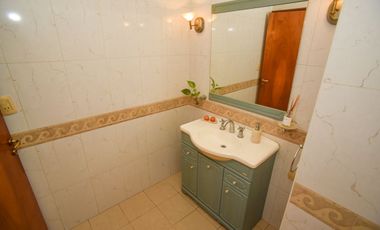 CASA FUNCIONAL CON 4 DORMI CON COCH PASANTE Y PILE