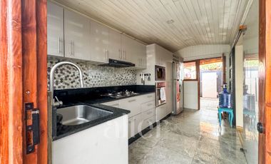 Casa en venta  en MACUL
