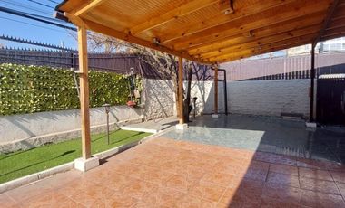 Casa en venta  en MACUL