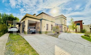 VENTA | CASA 4 DORMITORIOS | COMAHUE COLG CLUB