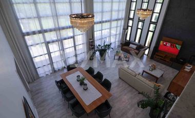 VENTA CASA 4 DORMITORIOS - B° PRIVADO COSTA NOGAL