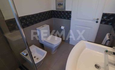 VENTA CASA 4 DORMITORIOS - B° PRIVADO COSTA NOGAL