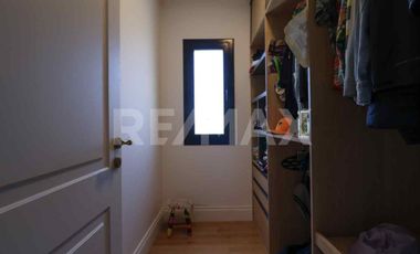 VENTA CASA 4 DORMITORIOS - B° PRIVADO COSTA NOGAL