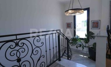 VENTA CASA 4 DORMITORIOS - B° PRIVADO COSTA NOGAL