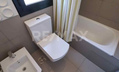 VENTA CASA 4 DORMITORIOS - B° PRIVADO COSTA NOGAL