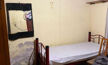 VENTA CASA DOS DORMITORIOS - BARRIO OESTE