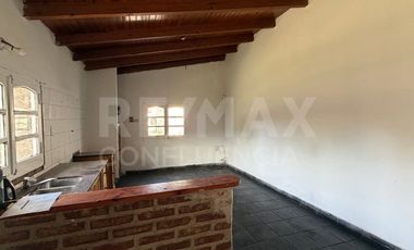 VENTA DE CASA EN CENTENARIO