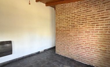 VENTA DE CASA EN CENTENARIO