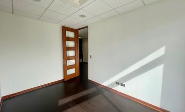 Oficina en Arriendo en LAS TRANQUERAS CON LAS CONDES