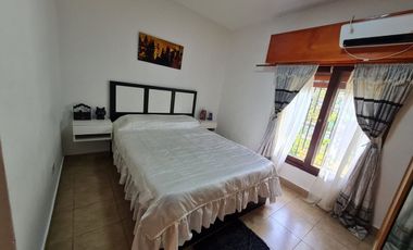 PH  CASA SARANDI TERRENO PROPIO PATIO TERRAZA GAR