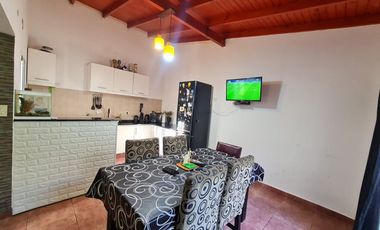 PH  CASA SARANDI TERRENO PROPIO PATIO TERRAZA GAR