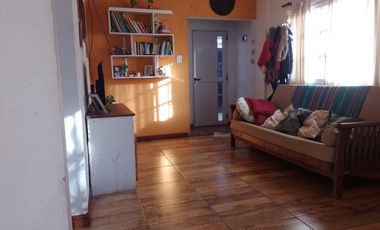 VENTA CASA 4 AMB CON PATIO Y GARAGE MTE CHINGOLO