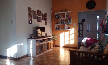 VENTA CASA 4 AMB CON PATIO Y GARAGE MTE CHINGOLO