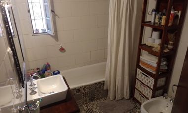 VENTA CASA 4 AMB CON PATIO Y GARAGE MTE CHINGOLO