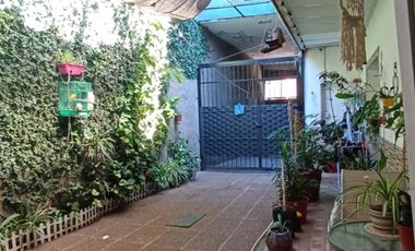 CASA AL FONDO  PH EN VENTA VILLA LYNCH MÁS GALPON