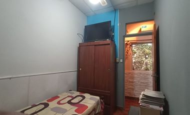 CASA AL FONDO  PH EN VENTA VILLA LYNCH MÁS GALPON