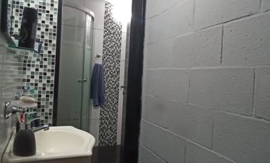 CASA AL FONDO  PH EN VENTA VILLA LYNCH MÁS GALPON