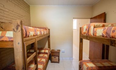 Venta Quinta 2 dorm, pileta en 2142 mt2 forestados