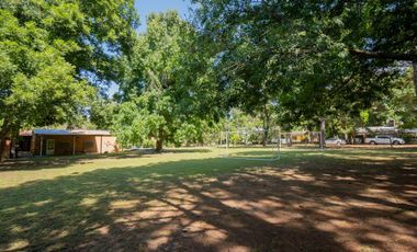 Venta Quinta 2 dorm, pileta en 2142 mt2 forestados